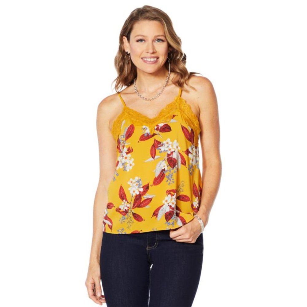 Motto Women's Lace Trim Tank Top